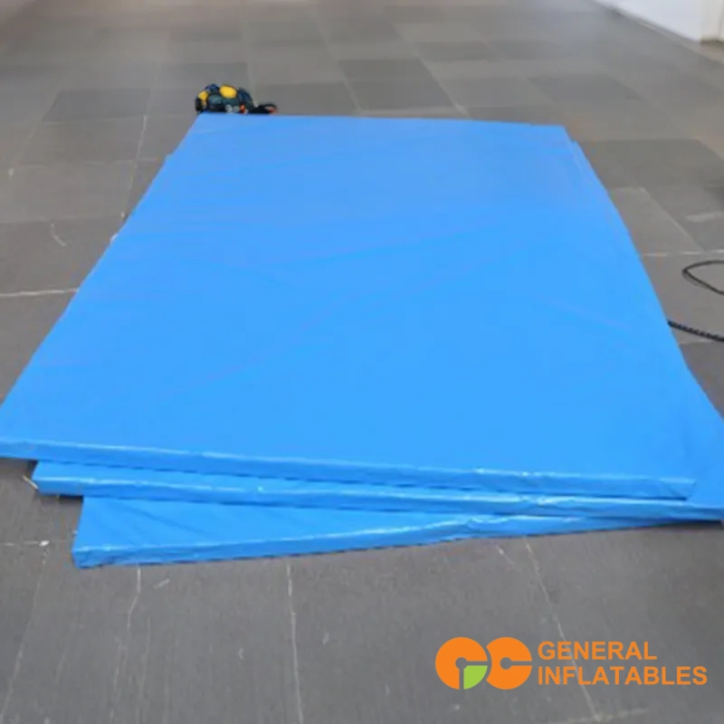 Crash mat