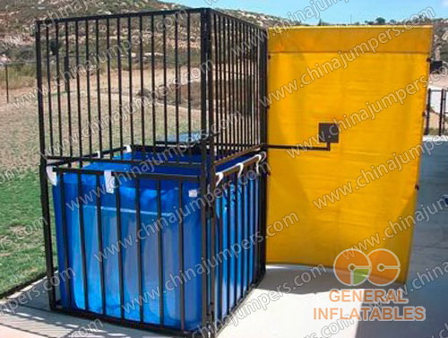  Dunk tank