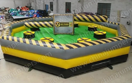 Inflatable meltdown ride